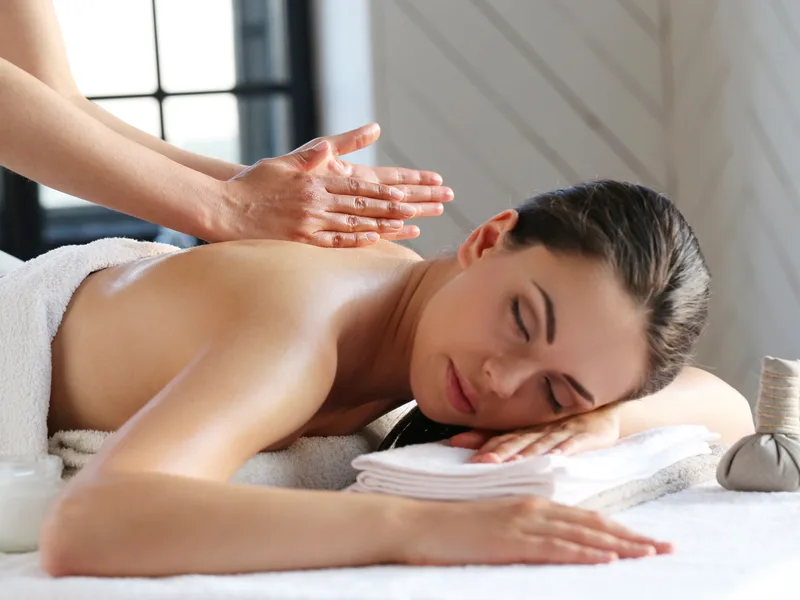 How Therapeutic Massage works at Complete Chiropractic Sports & Wellness
