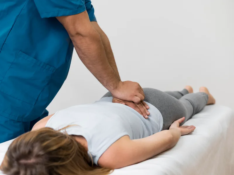 How Complete Chiropractic Sports & Wellness treats hip pain in Durham