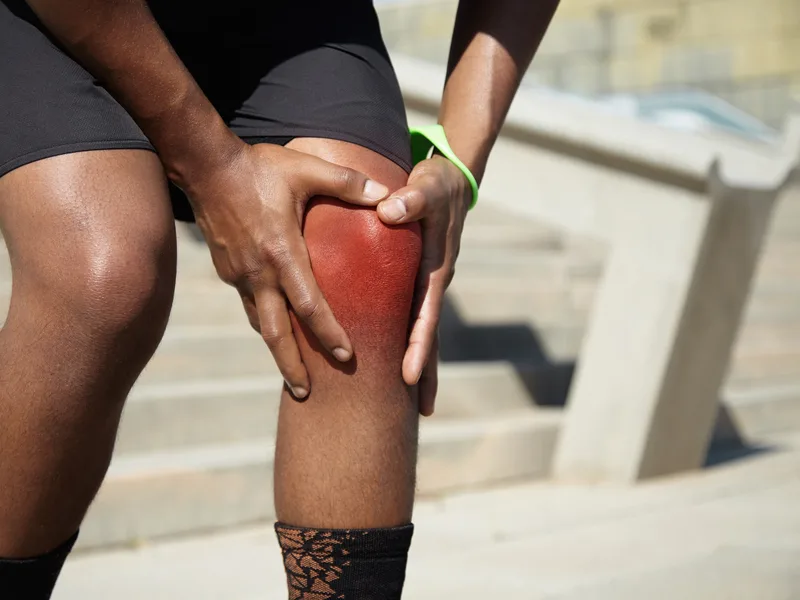 Complete Chiropractic Sports & Wellness treating knee pain in Durham