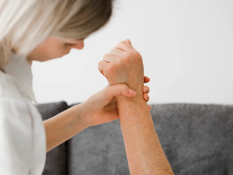 Chiropractic care for neuropathy at Complete Chiropractic Sports & Wellness in Durham