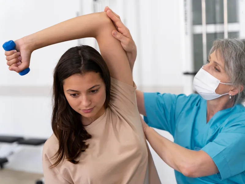 Complete Chiropractic Sports & Wellness treating rotator cuff injury in Durham
